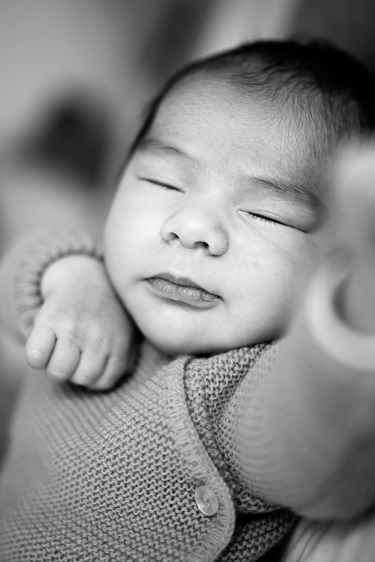 portrait photo maman bébé - photos bébé à domicile - floriane veyrenc photographe